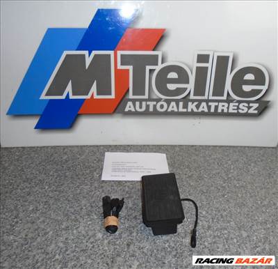 [UTÁNGYÁRTOTT ÚJ] AUDI - VEZETÉK NÉLKÜLI TELEFON TÖLTŐ - Q2 / SQ2 (2017-TŐL) 